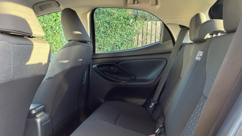 Toyota Yaris 1.5 Hybrid Design 5dr CVT Hybrid Hatchback